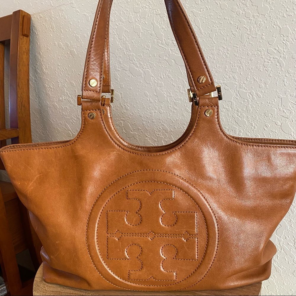 Tory Burch Bombe Leather Tote